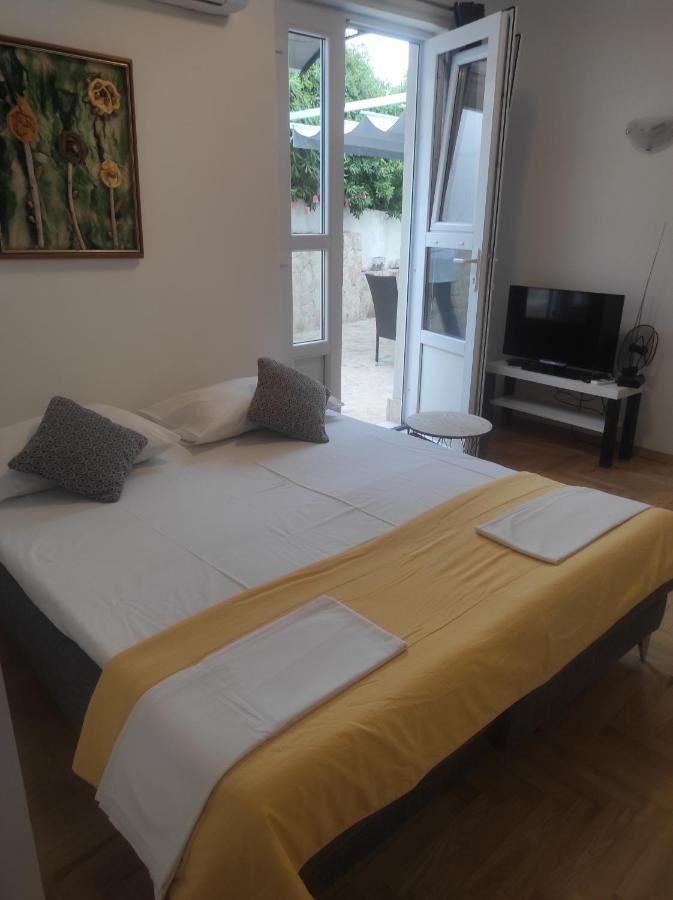Olive Garden Apartment Hvar Town Exterior foto